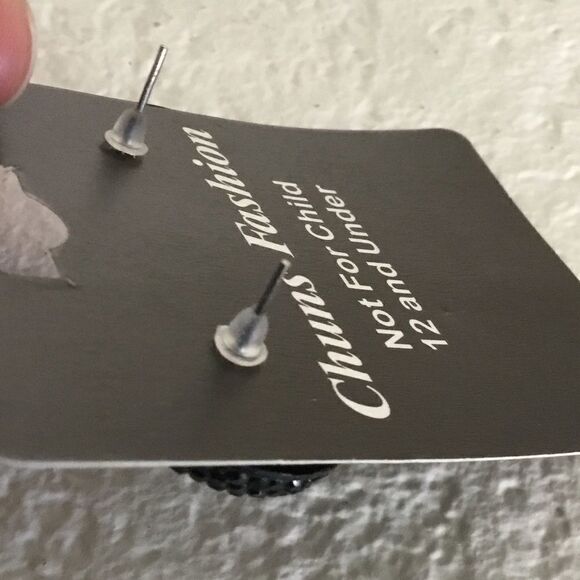 Large Textured Gem Cluster Stud Earrings (H15) - Picture 5 of 5